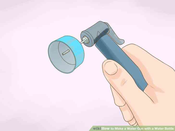 Image intitulée Faire un Pistolet à Eau avec une Bouteille d